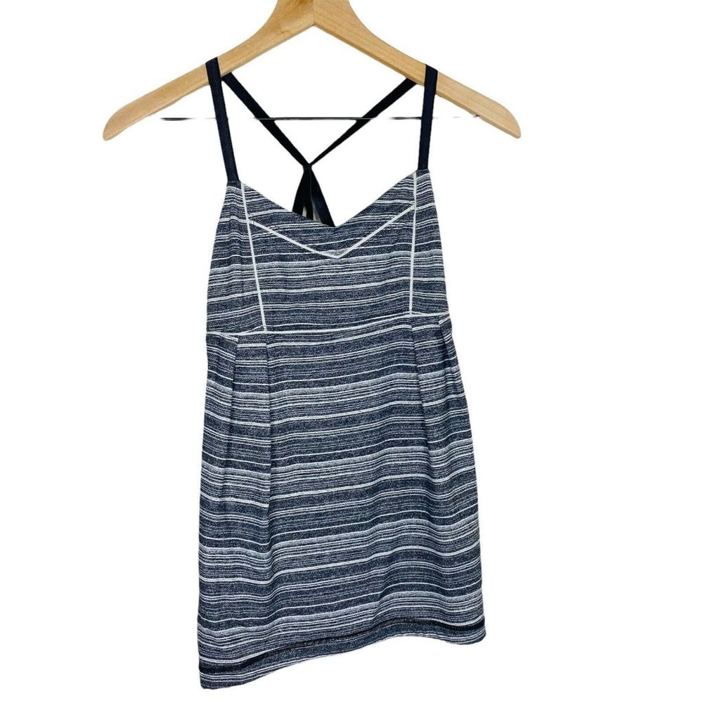 Lululemon Get Focused Tank Top Size 6 Gray Grey Stripe Strappy Back Shelf Bra